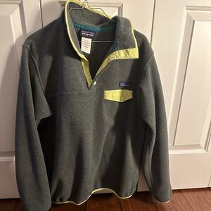 Great Condition Patagonia Synchilla Polyester Fleece Pullover with Snaps
